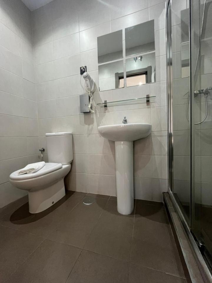 Fuencarral Rooms Madrid Exterior photo