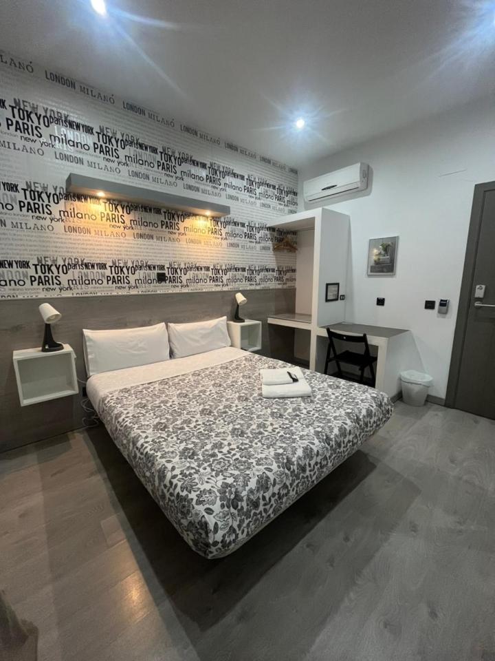 Fuencarral Rooms Madrid Exterior photo